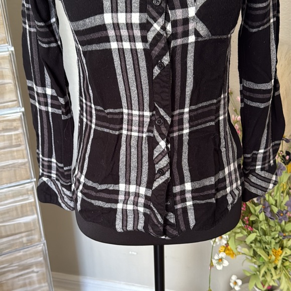 RAILS BLACK AND WHITE FLANNEL BUTTON DOWN - Picture 4 of 7